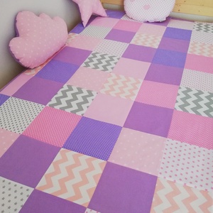 Lila-rózsaszín patchwork ágytakaró - otthon & életmód - lakástextil - ágytakaró - Meska.hu