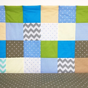 Bézs-kék patchwork falvédő - otthon & életmód - babaszoba, gyerekszoba - falvédő gyerekszobába - Meska.hu