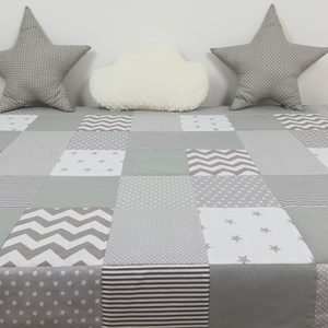 Szürke patchwork ágytakaró - otthon & életmód - lakástextil - ágytakaró - Meska.hu