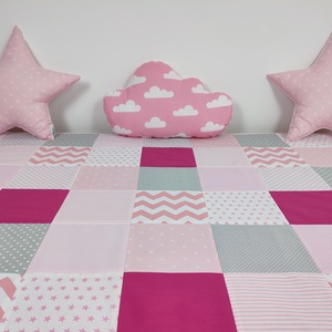 Rózsaszín patchwork ágytakaró - otthon & életmód - lakástextil - ágytakaró - Meska.hu