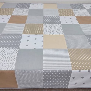 Szürke-drapp patchwork ágytakaró - otthon & életmód - lakástextil - ágytakaró - Meska.hu