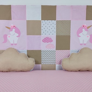 Unikornisos felhős rózsaszín-bézs patchwork falvédő - otthon & életmód - babaszoba, gyerekszoba - falvédő gyerekszobába - Meska.hu