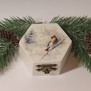 Madaras karácsonyi ajándékdoboz, Karácsony, Karácsonyi ajándékozás, Karácsonyi ajándékcsomagolás, Decoupage, transzfer és szalvétatechnika, MESKA