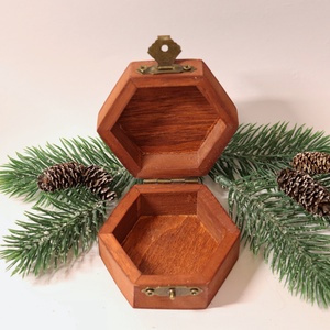 Téli tájas karácsonyi ajándékdoboz - karácsony - karácsonyi ajándékozás - karácsonyi ajándékcsomagolás - Meska.hu