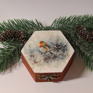 Karácsonyi ajándékdoboz madaras mintával, Karácsony, Karácsonyi ajándékozás, Karácsonyi ajándékcsomagolás, Decoupage, transzfer és szalvétatechnika, MESKA