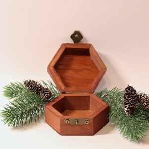 Karácsonyi ajándékdoboz - karácsony - karácsonyi ajándékozás - karácsonyi ajándékcsomagolás - Meska.hu