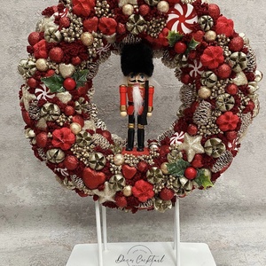 Diótörős piros arany kopogtató - karácsony - adventi díszek - adventi ajtódísz - Meska.hu