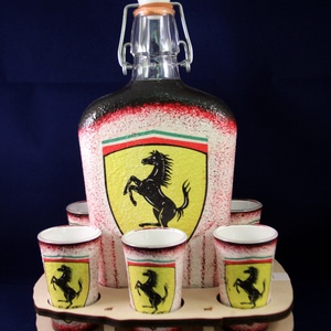 FERRARI  emblémás  pálinkás szett( 0,5 l üveg + 6x45ml pohár +tartó )  - férjeknek - barátoknak   - Meska.hu