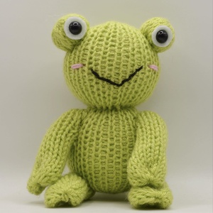 Kézi kötésű (amigurumi) állatfigura - Béka (fiúknak, lányoknak minden alkalomra), Játék & Sport, Plüssállat & Játékfigura, Béka, Horgolás, Kötés, MESKA