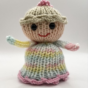 Kézi kötésű (amigurumi) figura - Muffin baba(fiúknak, lányoknak minden alkalomra), Játék & Sport, Plüssállat & Játékfigura, Manó, Horgolás, Kötés, MESKA