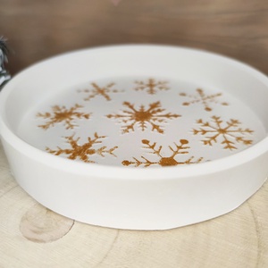 Arany hópelyhes tál, Karácsony, Karácsonyi lakásdekoráció, Karácsonyi lakásdíszek, Gipszöntés, Kerámia, MESKA