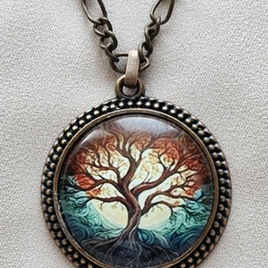 Üveglencsés nyaklánc - Meska.hu