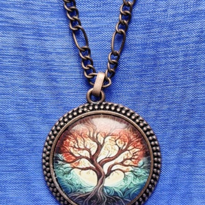 Üveglencsés nyaklánc - Meska.hu