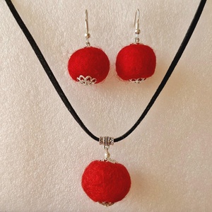 Nemezelt szett nyaklánc+fülbevaló, Ékszer, Nyaklánc, Bogyós nyaklánc, Ékszerkészítés, Nemezelés, MESKA