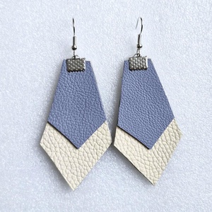 Bőr fülbevaló - ékszer - fülbevaló - lógó fülbevaló - Meska.hu