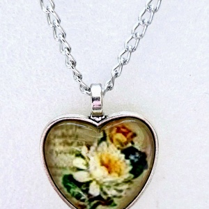 Üveglencsés nyaklánc  nőnapra - ékszer - nyaklánc - medálos nyaklánc - Meska.hu