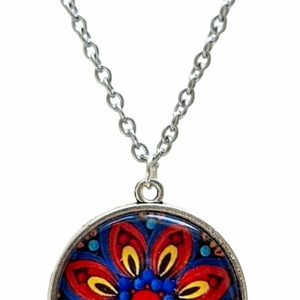 Magyaros Virtus � Piros-kék üveglencsés mandala nyaklánc (25 mm) - ékszer - nyaklánc - medálos nyaklánc - Meska.hu