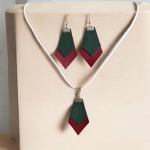 Modern bőr ékszerszett � sötétzöld és burgundi rombusz, kézműves design, Ékszer, Ékszerszett, Ékszerkészítés, MESKA