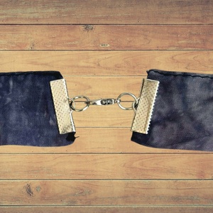 Kék batikolt textil nyaklánc - ékszer - nyaklánc - bogyós nyaklánc - Meska.hu