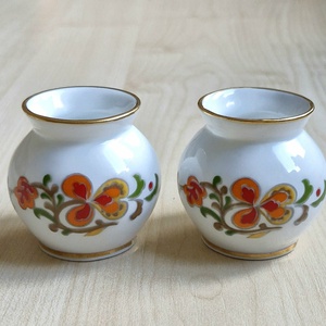 Ritka vintage Schmidt Brazil porcelán mini váza pár � aranyozott, 5 cm - Meska.hu