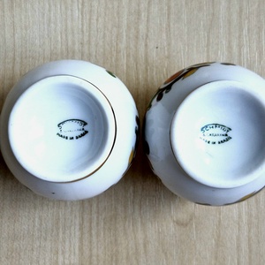Ritka vintage Schmidt Brazil porcelán mini váza pár � aranyozott, 5 cm - otthon & életmód - virágdekoráció - virágtartó - váza - Meska.hu