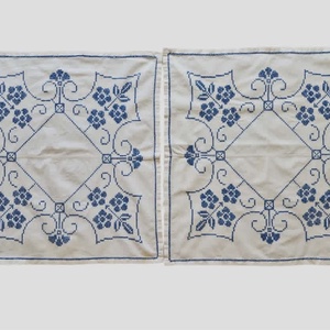 Vintage háziszőttes beregi hímzett kisterítő szett 2db 60x60 cm - otthon & életmód - lakástextil - abrosz, terítő - asztalközép terítő - Meska.hu
