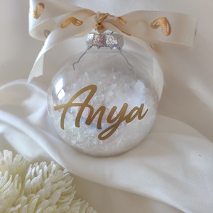 Átlátszó karácsonyi gömb tollal, műhóval töltve, üveggömb, névre szóló, Karácsony, Karácsonyi lakásdekoráció, Karácsonyfadíszek, Fotó, grafika, rajz, illusztráció, Mindenmás, MESKA