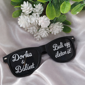 Esküvői napszemüveg, party szemüveg, névre szóló szemüveg, lánybúcsús szemüveg, legénybúcsús szemüveg, buli szemüveg - Meska.hu