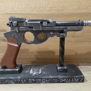 Mandalorian IB94 pisztoly + tartó� 3D nyomtatott modell, PLA, festett - Meska.hu