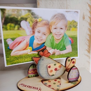 Húsvéti csipeszes névre szóló fényképtartók - otthon & életmód - dekoráció - asztal és polc dekoráció - asztaldísz - Meska.hu