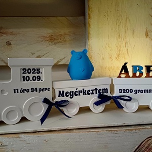 Boldogság Babavonat, Otthon & Életmód, Babaszoba, gyerekszoba, Babaszoba dekoráció, Gipszöntés, Festett tárgyak, MESKA