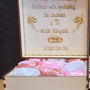 Szülőköszöntő szatén rózsabox , Esküvő, Emlék & Ajándék, Szülőköszöntő ajándék, Gravírozás, pirográfia, MESKA