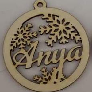 Egyedi névreszóló karácsonyfa díszek , Karácsony, Karácsonyi lakásdekoráció, Karácsonyfadíszek, Gravírozás, pirográfia, MESKA