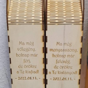 Egyedi gravírozott bortartó szett - esküvő - emlék & ajándék - szülőköszöntő ajándék - Meska.hu