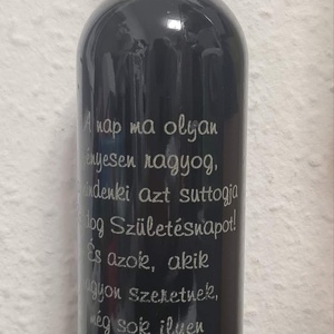 Születésnapi, egyedi gravírozott borok  - élelmiszer - alkoholos italok - Meska.hu