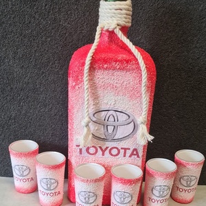 Toyota -  pálinkás üveg szett, Otthon & Életmód, Konyhafelszerelés, tálalás, Tálalás, Pálinkás poharak, szettek, Decoupage, transzfer és szalvétatechnika, MESKA