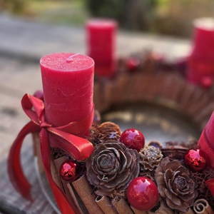 A Hagyományok Melege: Piros-Natúr Adventi Koszorú - karácsony - adventi díszek - adventi gyertyadíszek és koszorúdíszek - Meska.hu
