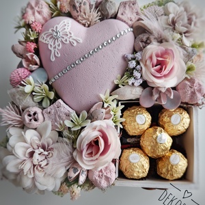 Ajándék díszdoboz  - ékszer - karkötő - karkötő medállal - Meska.hu