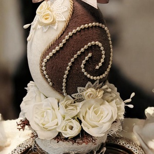 Elegáns vintage húsvéti asztaldísz bársony tojással � romantikus, kézműves dekoráció - ünnepi díszek, dekorációk - húsvéti díszek és dekorációk - húsvéti asztaldíszek - Meska.hu