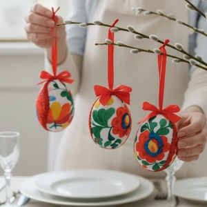 Népi motívumos húsvéti tojás dekoráció � textil borítású, törhetetlen húsvéti dísz - ünnepi díszek, dekorációk - húsvéti díszek és dekorációk - húsvéti asztaldíszek - Meska.hu