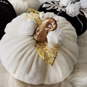 Bársony őszi tök dekoráció � kézzel készített textil dísztök, őszi asztaldísz - otthon & életmód - dekoráció - halloween - halloweeni dekoráció - Meska.hu