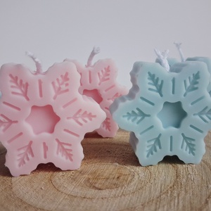 Karácsonyi Mini színes hópihe Illatgyertya Szójaviaszból - karácsony - karácsonyi lakásdekoráció - karácsonyi illatgyertya, mécses - Meska.hu