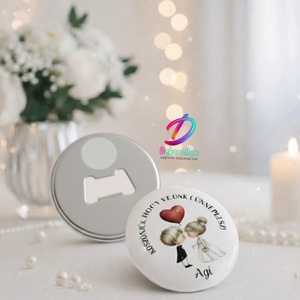 Hasznos esküvői köszönetajándék-üvegnyitó, Esküvő, Emlék & Ajándék, Köszönőajándék, Fotó, grafika, rajz, illusztráció, MESKA