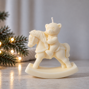 Hintalovas maci szójagyertya díszdobozban � Kézműves karácsonyi ajándék - karácsony - karácsonyi lakásdekoráció - karácsonyi illatgyertya, mécses - Meska.hu