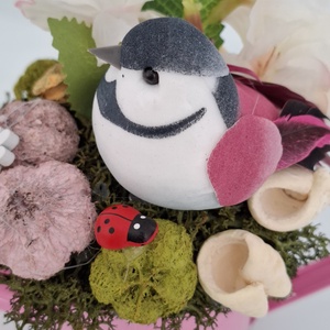 Tavaszi asztaldísz madárral - otthon & életmód - virágdekoráció - virágdíszek - asztali virágdísz - Meska.hu