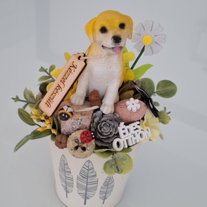 Helló tavasz asztaldísz kutyával - otthon & életmód - virágdekoráció - virágdíszek - virágdísz kaspóban - Meska.hu