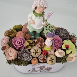 Levendulás asztaldísz ovális bádogkaspóban - otthon & életmód - virágdekoráció - virágdíszek - asztali virágdísz - Meska.hu