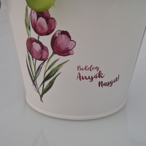 Levendula figurás dísz anyák napi kaspóban - otthon & életmód - virágdekoráció - virágdíszek - virágdísz kaspóban - Meska.hu