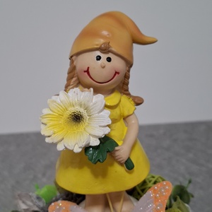 Pillangós lakásdekoráció kislány figurával - otthon & életmód - virágdekoráció - virágdíszek - virágdísz kaspóban - Meska.hu