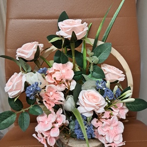 Rózsás asztaldísz - Meska.hu